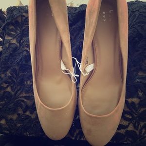 New tan wedges. Size 11